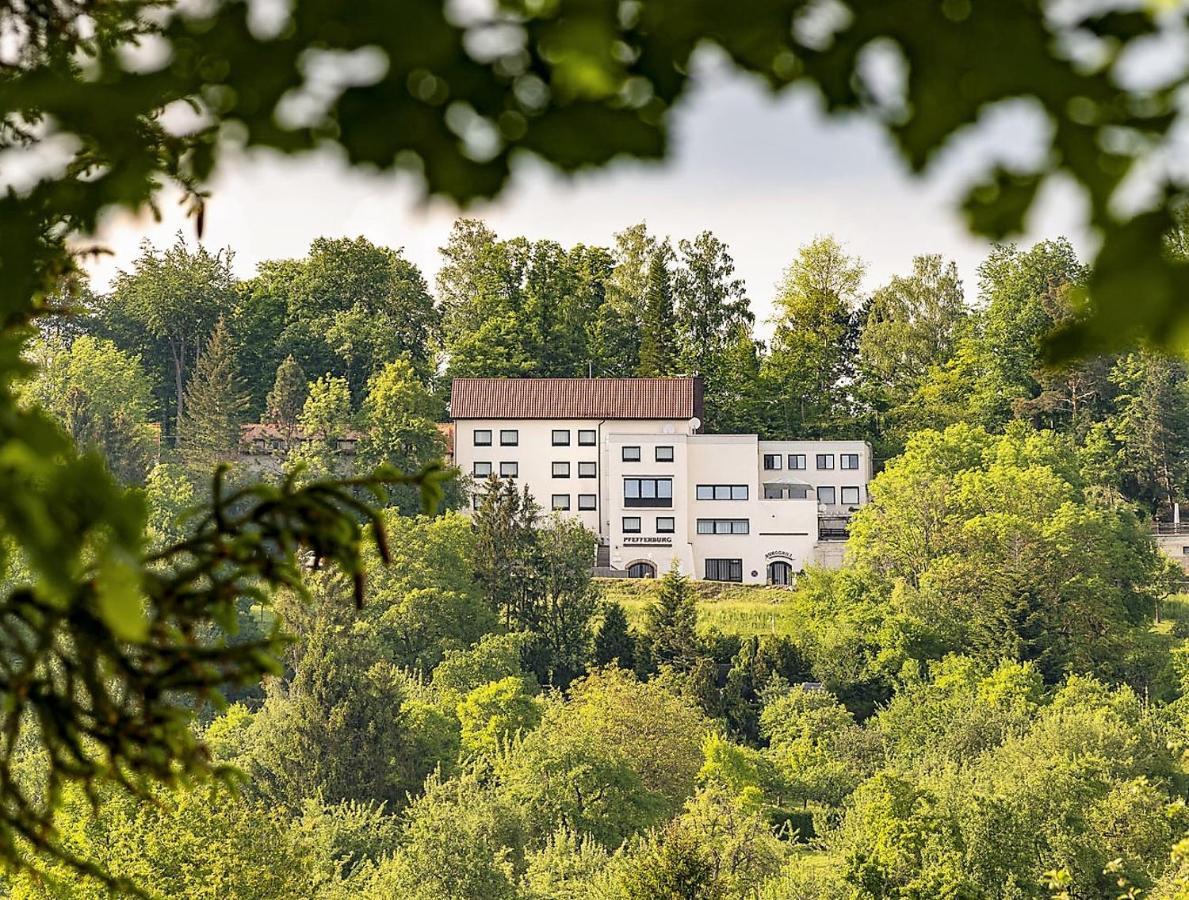 Hotel Pfefferburg Schonaich Bagian luar foto